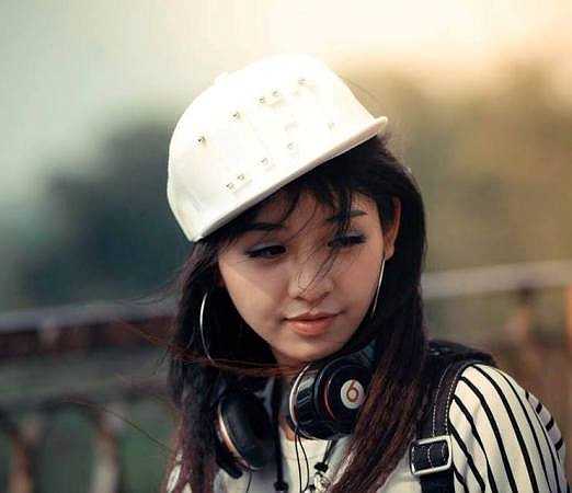 Hoa khôi sẽ cố gắng trau dồi bản thân trong các kỹ nẵng xã hội để có thể thực hiện được nhiều điều tuyệt vời hơn nữa trong tương lai.