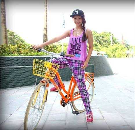 Cô bạn còn có sở trường là nhảy. 