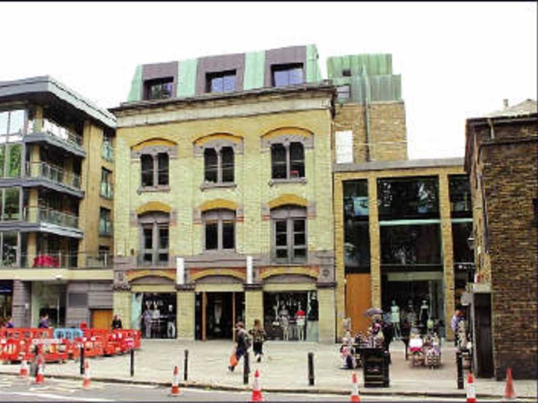 Chi hơn 4 tỷ đồng để mua một góc... vỉa hè