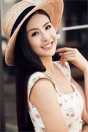 Dù vậy, cô vẫn đồng hành về chương trình môi trường cũng như giữ vai trò MC trong chương trình 'Không gian xanh' của Đài Truyền hình Việt Nam.