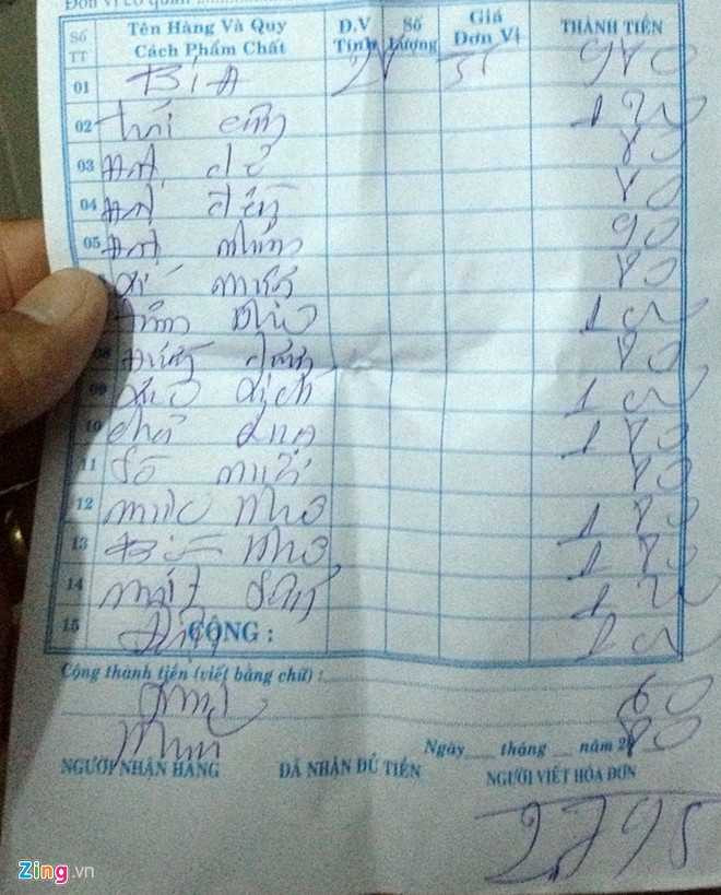 Thiếu nữ bị buộc khỏa thân câu khách trong quán 'bia ôm'