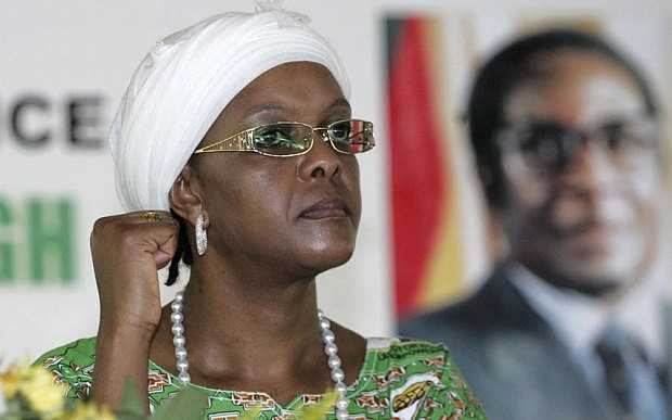 Vợ Tổng thống xứ 'tỷ phú chết đói': Chi triệu đô mua hàng hiệu, nổi tiếng 'cắm sừng' chồng