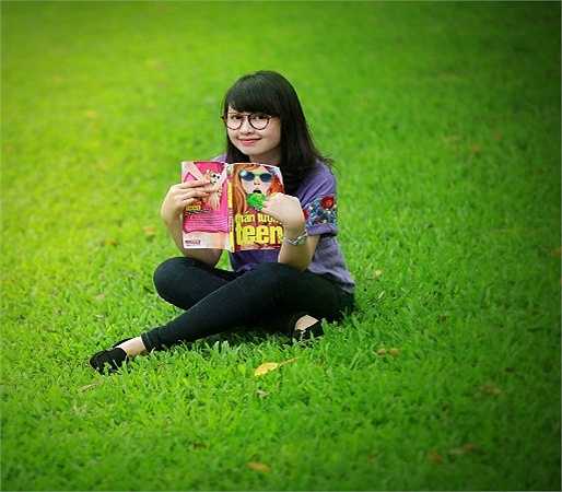 Hè đến, Hồng Nhung không đi du lịch nghỉ mát cùng gia đình bạn bè, mà tiếp tục ôm hành trang lên đường học tiếp vì một tương lai tươi sáng hơn. 