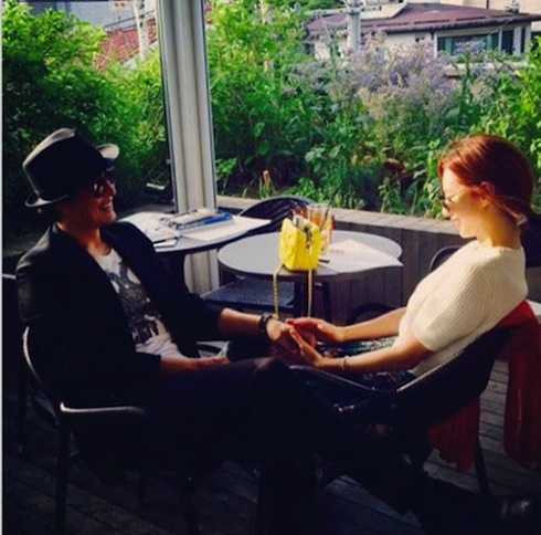 Hình ảnh hẹn hò của cặp đôi.