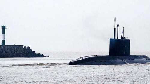 Tàu ngầm Kilo Khánh Hoà sắp cập cảng Cam Ranh