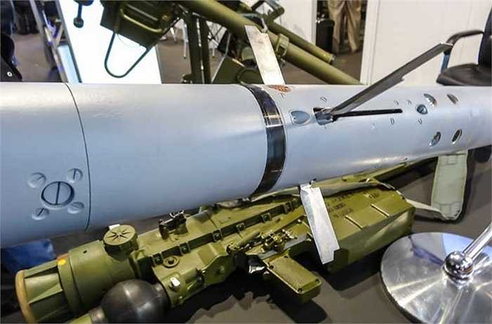 Loại tên lửa này chính thức được chấp nhận biên chế trong Quân đội Nga từ năm 2004 và được xuất khẩu rộng rãi cho nhiều quốc gia trên thế giới, một số nguồn quốc tế ghi nhận, Việt Nam cũng sở hữu loại tên lửa này trong biên chế