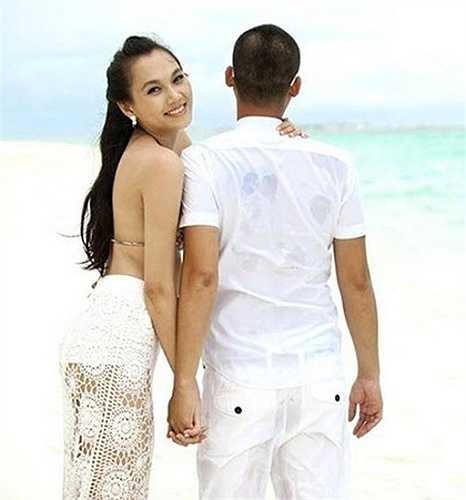 Bố chồng của Ngọc Thạch - ông Đỗ Văn Bình hiện là người giàu thứ 39 trên sàn chứng khoán, với giá trị tài sản hơn 400 tỷ đồng (tính đến 31/12/2012).