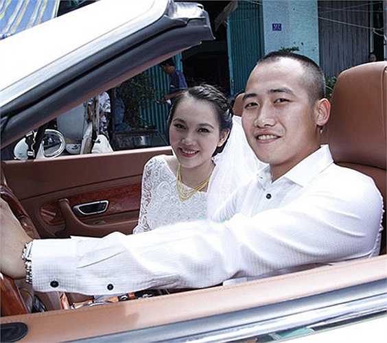 Trong đám cưới, có sự xuất hiện của nhiều siêu xe đắt đỏ.