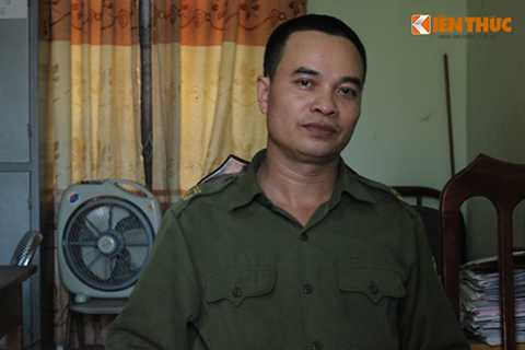 Vợ góa, run rẩy, giây phút, con trai, đâm chết, người chồng, gào thét