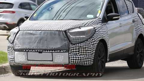 Ford Escape 2016 bị 'chộp' được thiết kế bên trong lẫn bên ngoài