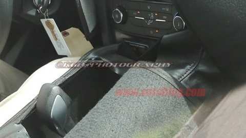 Ford Escape 2016 bị 'chộp' được thiết kế bên trong lẫn bên ngoài