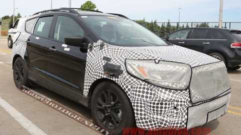 Ford Escape 2016 bị 'chộp' được thiết kế bên trong lẫn bên ngoài