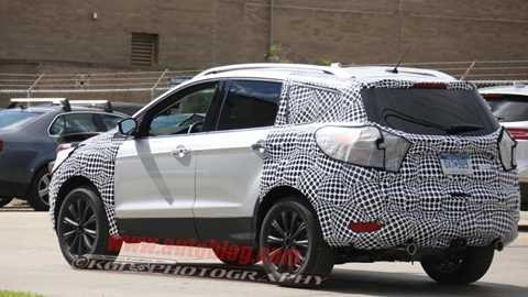 Ford Escape 2016 bị 'chộp' được thiết kế bên trong lẫn bên ngoài