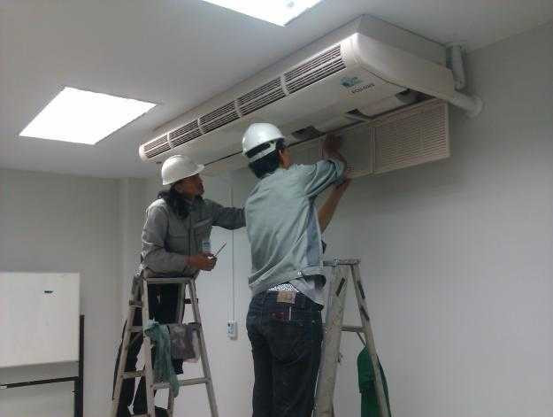 dịch vụ bảo dưỡng, sửa chữa, lắp đặt điều hòa không những tăng lượng khách mà giá cả cũng được đẩy lên cao hơn 15% so với những năm trước.