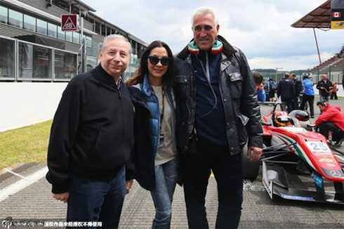 Dương Tử Quỳnh và Jean Todt trên đường đua công thức 1. diễn viên