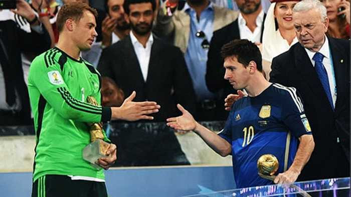 Đứng thứ nhì là Quả bóng đồng FIFA 2014, Manuel Neuer. Schalke 04 đã nhận 26,8 triệu euro sau khi bán anh cho Bayern Munich