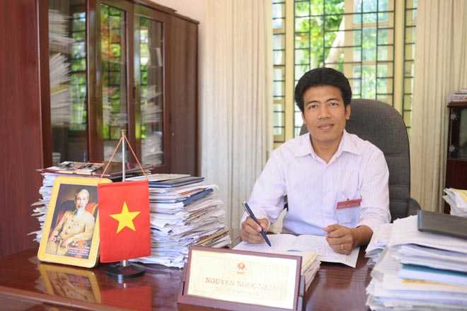 Lễ hội Đình Chèm diễn ra trong cái nắng đổ lửa