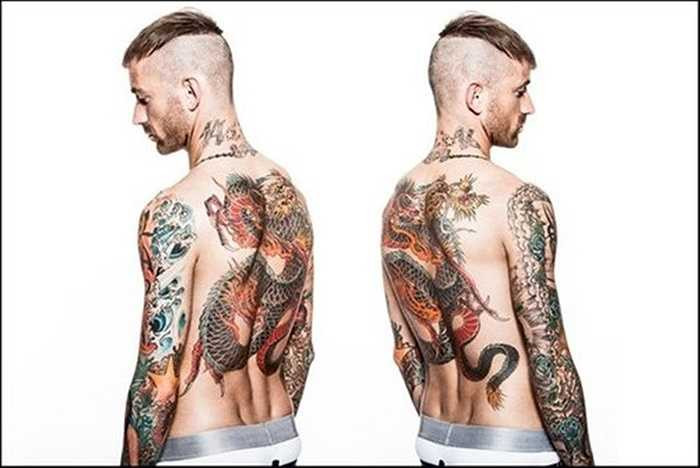 Raul Meireles cũng xăm hình rồng ở trên lưng. Ngoài ra, cầu thủ người Bồ chỉ xăm hình bên chân phải chứ không đụng gì đến nửa thân người còn lại