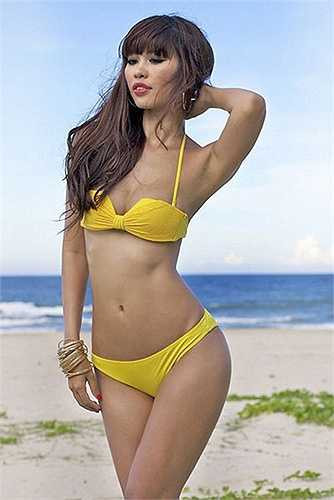  Hà Anh cũng là một trong hai người đẹp hiếm hoi của Việt Nam có số đo chuẩn thế giới. 