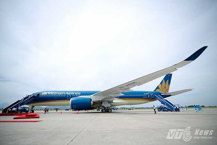 Toàn cảnh tàu bay A350-900 XWB của Airbus