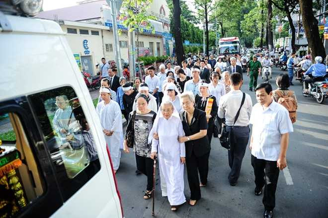 đám tang nhạc sĩ phan nhân