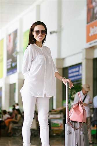 Lệ Hiền cũng đã hi sinh tuổi xuân, hạnh phúc của bản thân để chăm lo cho cha mẹ