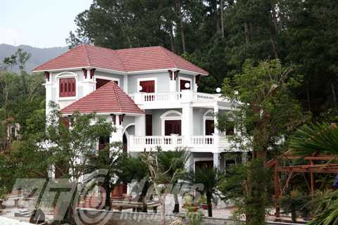 biệt phủ, núi Hải Vân, Đà Nẵng, tướng Thạch, Phan Như Thạch, thu hồi, trái phép