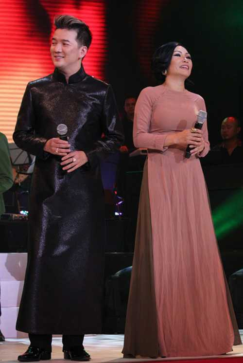 Phương Thanh và Đàm Vĩnh Hưng bất ngờ trở mặt với nhau.