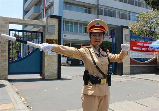 Phạm Quỳnh Trang cho biết, đây là năm thứ 2 tham gia đảm bảo giao thông trên các tuyến đường trong các kỳ thi quan trọng.