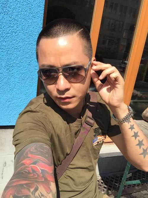 Tuấn Hưng lý giải không cạo trọc vì khuôn mặt của anh không phù hợp với cạo trọc đầu.