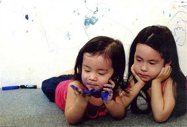 Năm 1993, cả hai kết hôn và sau đó có 2 con gái là bé Na (Ngô Ngọc Phương Nam) và bé Nấm (Ngô Ngọc Thảo Nam).