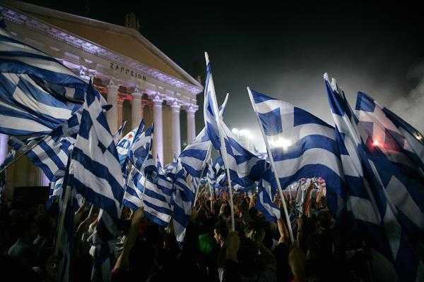 Toàn cảnh bức tranh Hy Lạp từ bức tượng đài trở thành đống đổ nát