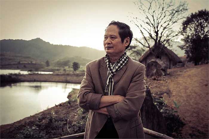 Năm 1967, An Thuyên công tác ở Ty Văn hoá Nghệ An. Năm 1975, ông vào bộ đội. Năm 1977, ông trở thành nhạc công của Đoàn Văn công Quân khu IV. Năm 1981, ông được cử đi học ở Nhạc viện Hà Nội. Sau khi tốt nghiệp, ông về Phòng Văn nghệ Quân đội, nay là Trường Đại học Văn hóa - Nghệ thuật Quân đội, công tác ở đó cho đến tận lúc về hưu.