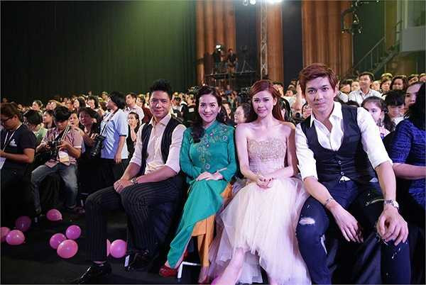 Gia đình Bình Minh cũng tới tham dự liveshow của Phương Thảo, Ngọc Lễ