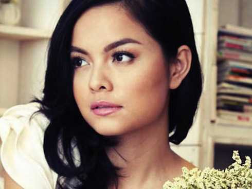 Ca sỹ Phạm Quỳnh Anh