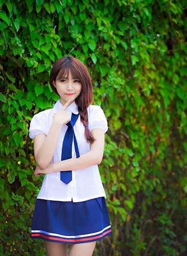 Môi trường làm việc trong bar, clup khá phức tạp khiến cô gái 19 tuổi này đã gặp phải không ít khó khăn. Song với niềm đam mê mãnh liệt với nghề đã giúp Phi Yến vượt qua mọi khó khăn, trở ngại.