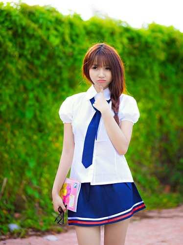 Trong bộ ảnh mới nhất của mình, nàng DJ xinh đẹp đã hóa thân thành một cô học sinh cấp 3 dễ thương và trong sáng...