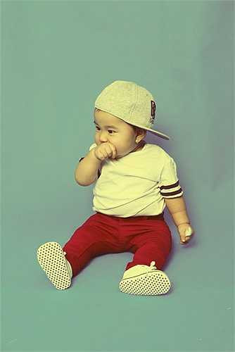 Còn Quỳnh Trang phụ trách một trung tâm đào tạo nghệ thuật cho trẻ em. Cô được nhiều người biết đến khi là giáo viên của quán quân Đăng Quân - Bảo Ngọc trong chương trình Vietnam’s Got Talent mùa đầu và Yến nhi - Á quân Bước nhảy hoàn vũ nhí 2014.