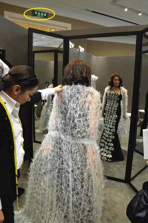 Lý Nhã Kỳ và nghi vấn 'nổ' về nơi 'tậu' đồ hiệu