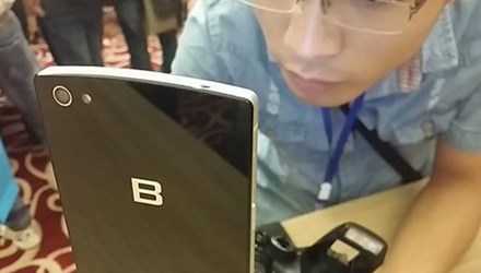 BPhone liên tục trễ hẹn
