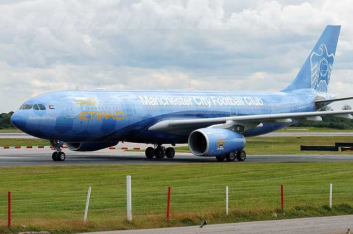 Họ có trận đấu cuối gặp Real Madrid vào 24/7, sau đó thầy trò HLV Manuel Pellegrini sẽ lên chuyên cơ di chuyển tới Hà Nội vào đêm 25/7.