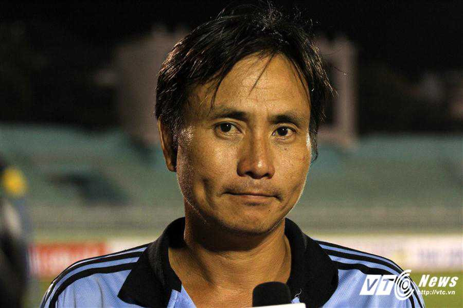 HLV Nguyễn Phúc Nguyên Chương đặt quyết tâm bảo vệ ngôi vô địch (ảnh: Hoàng Tùng)