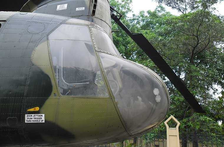 Trước khi 'nghỉ hưu' tại bảo tàng, chiếc trực thăng khổng lồ CH-47 đã được gỡ bỏ hầu hết các hệ thống máy móc bên trong. 