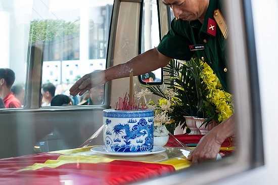 Linh cữu của nhạc sĩ An Thuyên được mang về an táng tại nghĩa trang Lạc Hồng Viên, Hòa Bình. 