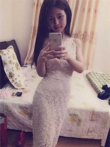 Đồng thời, cô nàng cũng rút lui khỏi làng giải trí để chăm sóc tổ ấm riêng.