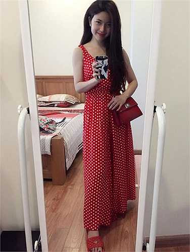 Cô bắt đầu được chú ý đến sau khi tham gia bộ phim sitcom Bộ tứ 10A8.