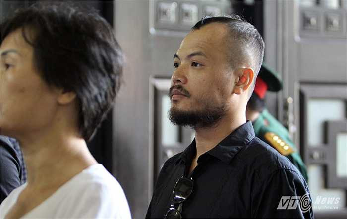 Ca sĩ Trần Lập cũng tới tiễn biệt người nhạc sĩ đáng kính.