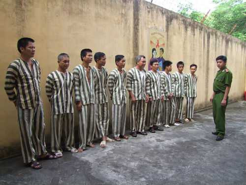 Sới bạc khủng thu hút cả đảng viên và cụ ông 89 tuổi