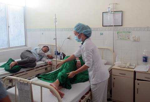 Ăn sáng, hàng chục khách, du lịch, ngộ độc, Đà Nẵng, Eden, khách sạn