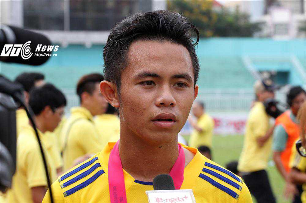 Thủ quân U17 PVF - Trần Văn Hòa